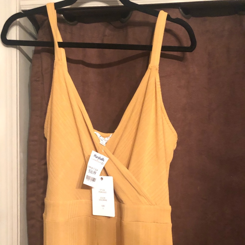 Yellow jumpsuit never worn